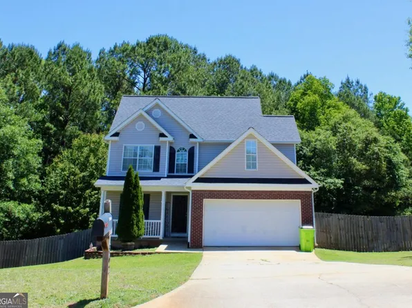 562 Brewer Dr, Locust Grove, GA 30248