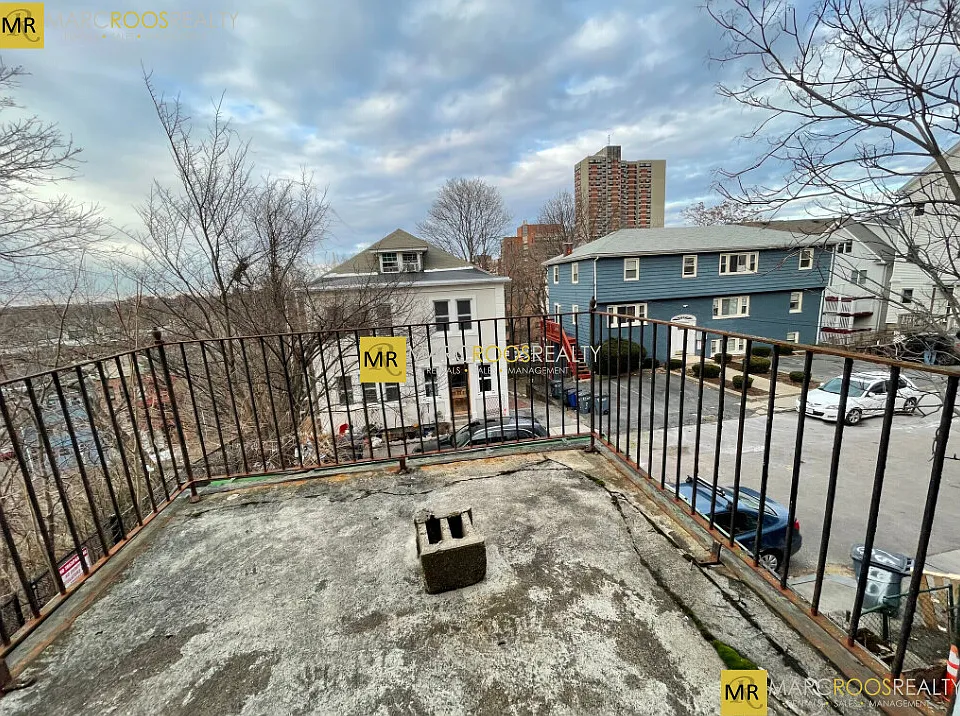 18 Copenger St #2