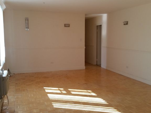 2nd image of 6161 N Hoyne Ave APT 413