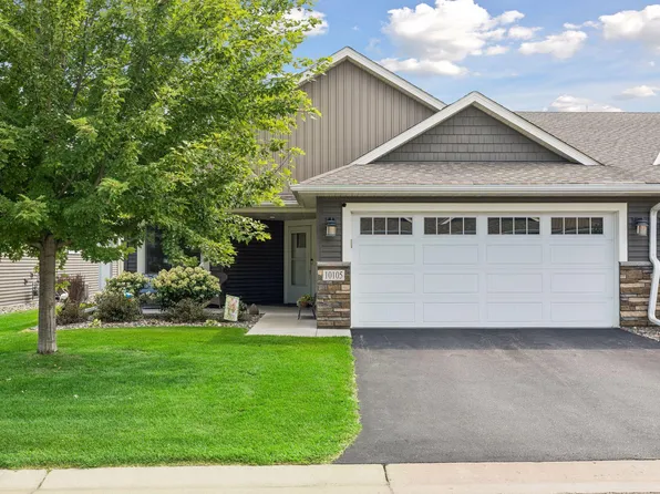 10105 3rd St NE, Blaine, MN 55434