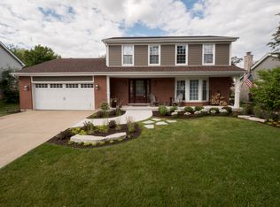 20W350 York Ln, Downers Grove, IL 60516
