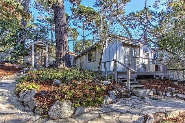 1st image of 24726 Dolores St