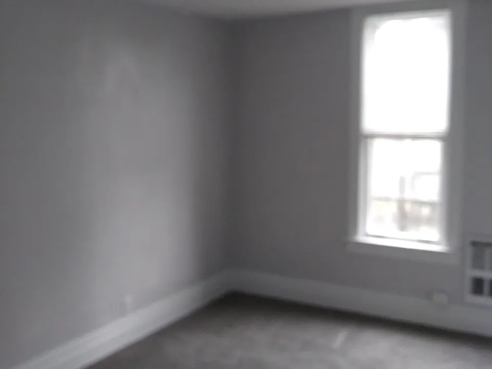 Building Photo 3