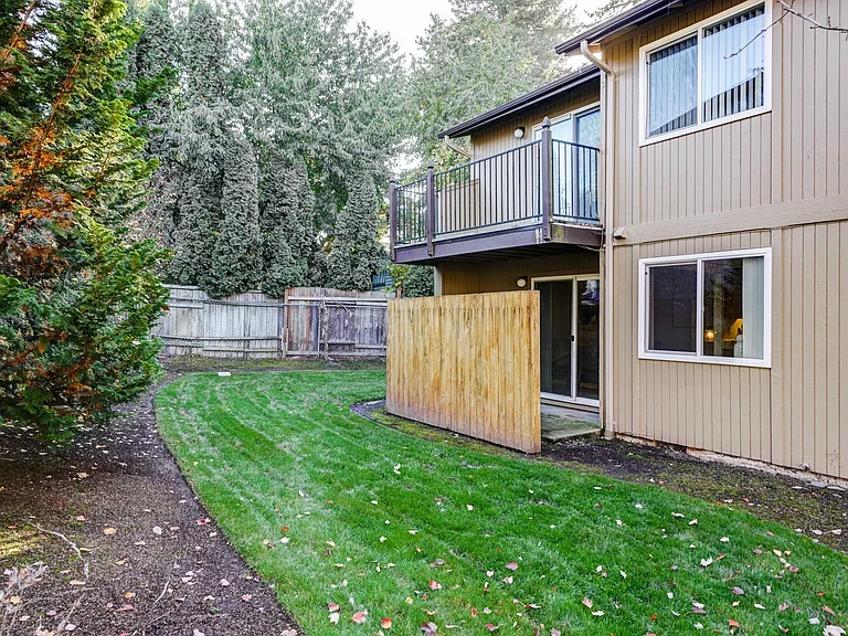 Cedar Crest Apartments — Photo 5