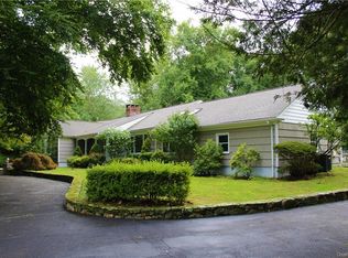 2 Pheasant Rd, Pound Ridge, NY 10576