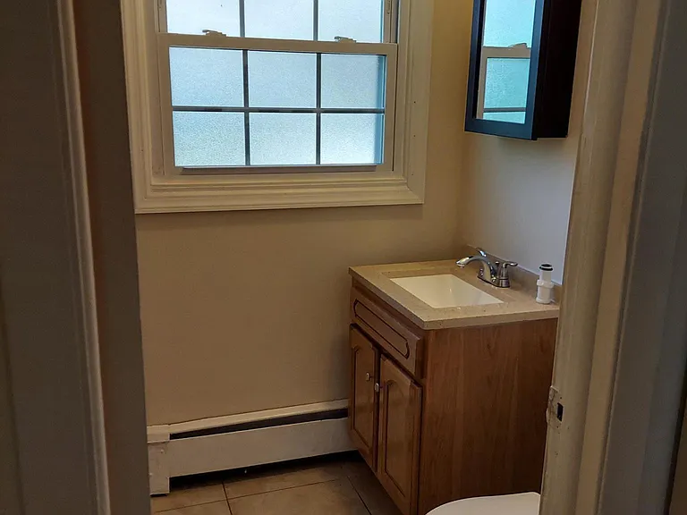Stratton Ln — Photo 12