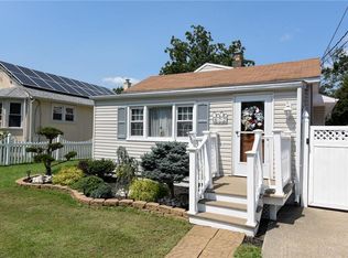 72 Farless Ave, Old Bridge, NJ 08857