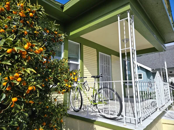 Kumquat Grove, 1475 W 28th St, Los Angeles, CA 90007