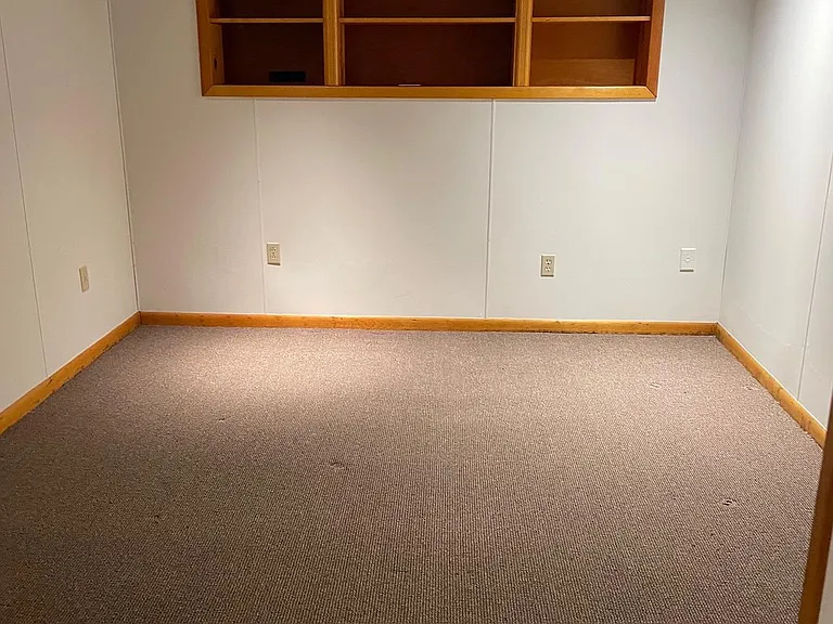 23 Richard Ct — Photo 31