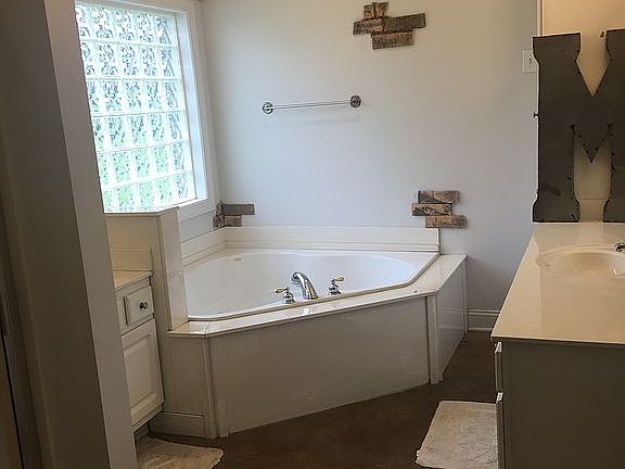 Master tub