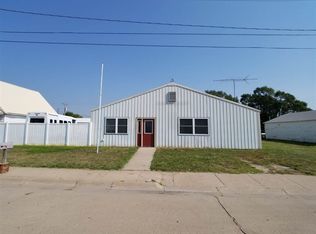 907 W 8th St, Lexington, NE 68850