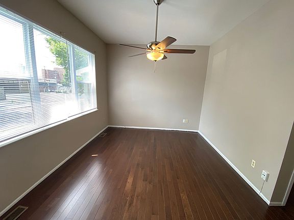 5th image of 32 W Norwich Ave #34