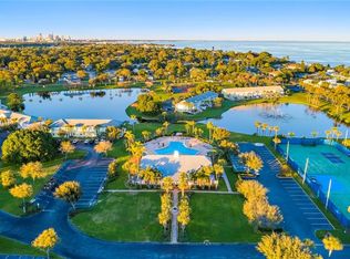 4714 Cobia Dr SE APT A, Saint Petersburg, FL 33705