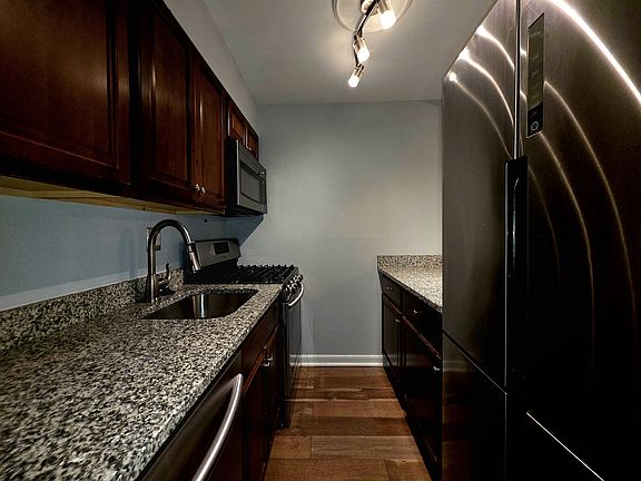 2nd image of 514 Wilson Bridge Dr APT A2