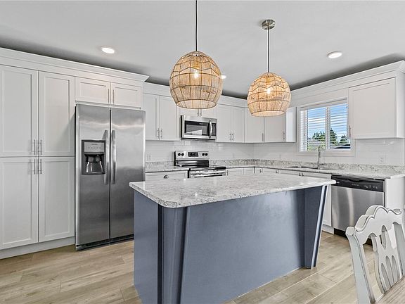 5th image of 532 Lori Pl