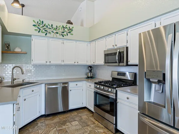 3585 W Sky Ridge Loop, Tucson, AZ 85742