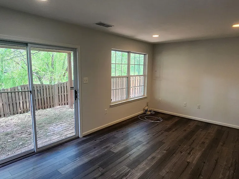 45512 Lakemont Sq — Photo 19
