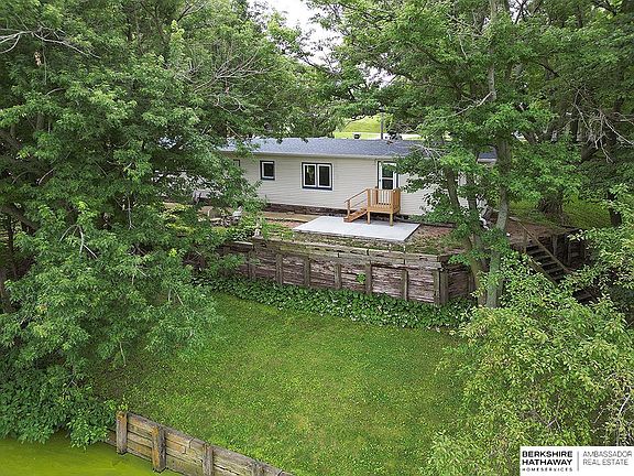 2nd image of 8304 Shelby Ct