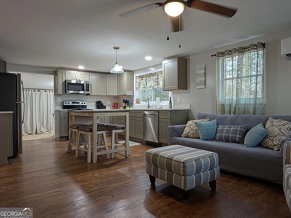 4th image of 107 S Gates Rd