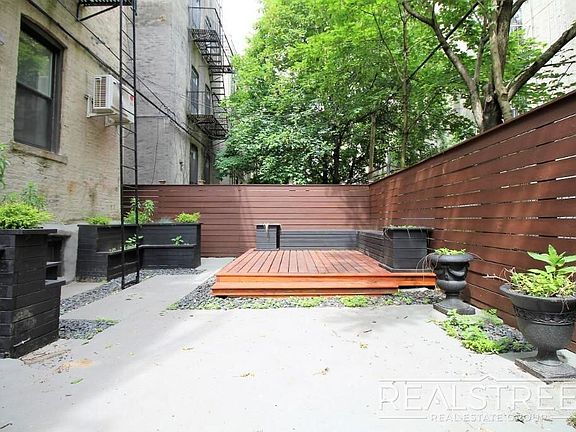 3rd image of 1259 Lincoln Pl #4F