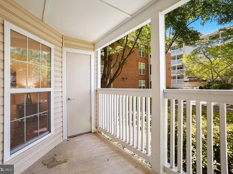 1524 Lincoln Way #100 — Photo 25