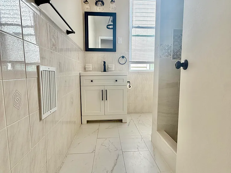 6 Duncan Ct #2 — Photo 10