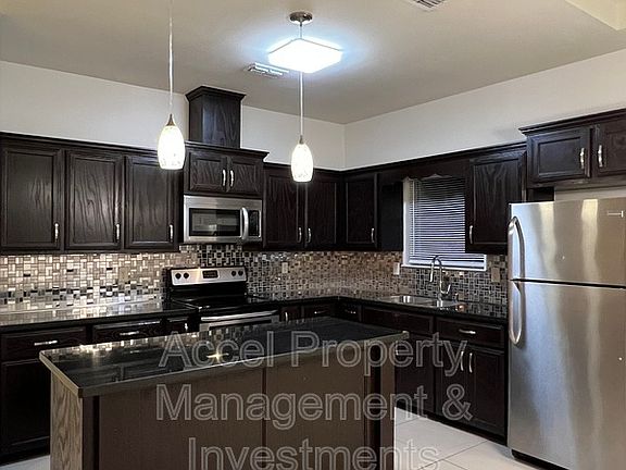 4th image of 1715 W Smith Dr APT 1