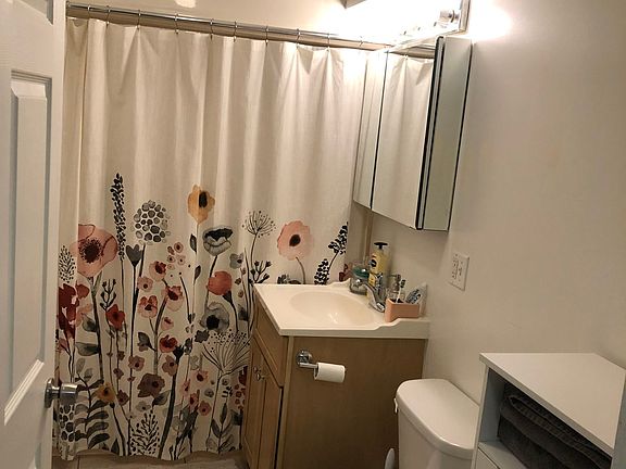5th image of 1908 N Kimball Ave #1