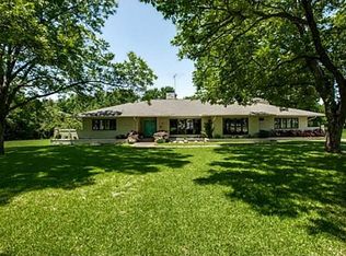 7161 W Circle Dr, Dallas, TX 75214