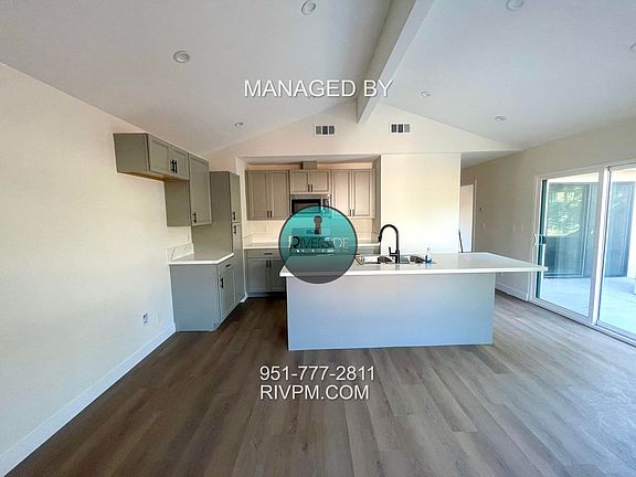 5th image of 2772 N D St