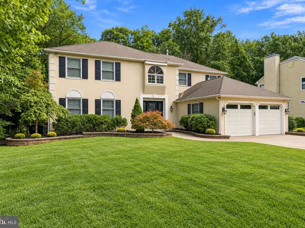 15 Ravenswood Way, Sewell, NJ 08080