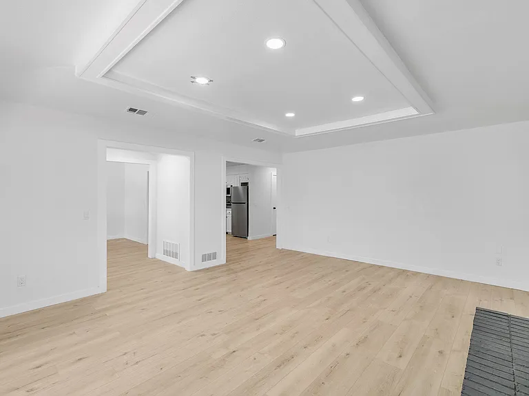 3352 Lanarc Dr — Photo 8
