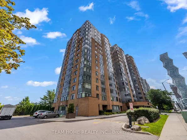 300 Webb Dr #604, Mississauga, ON L5B 3W3