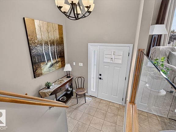 3rd image of 5414 17a Ave NW