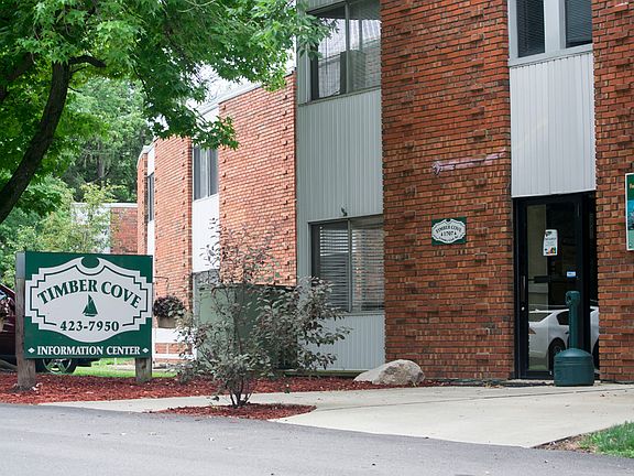 Comfortable Apartment Living Timber Cove Apartments, Decatur, IL