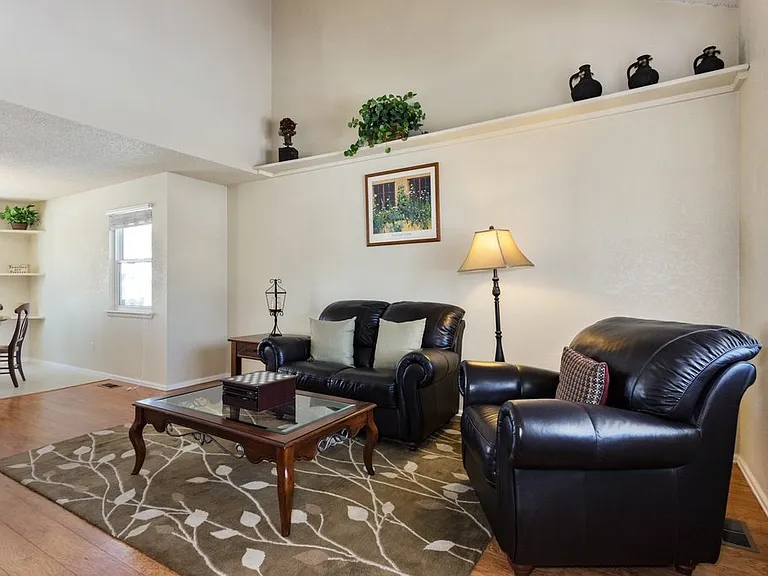 4955 S Flanders Ct — Photo 2