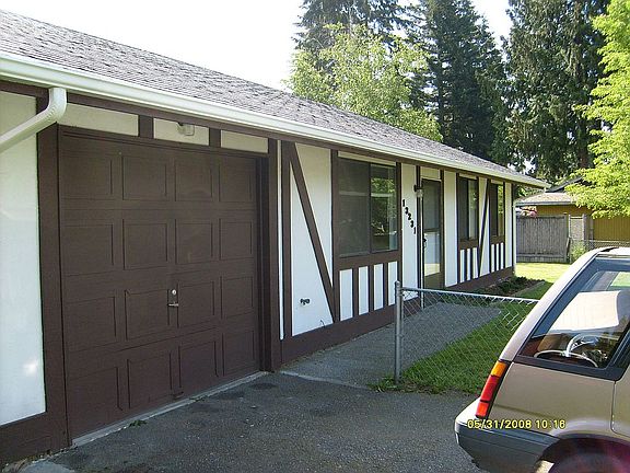 3rd image of 13231 46th Dr NE