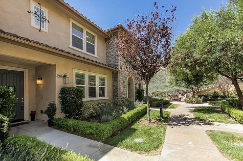 4th image of 28485 Herrera St