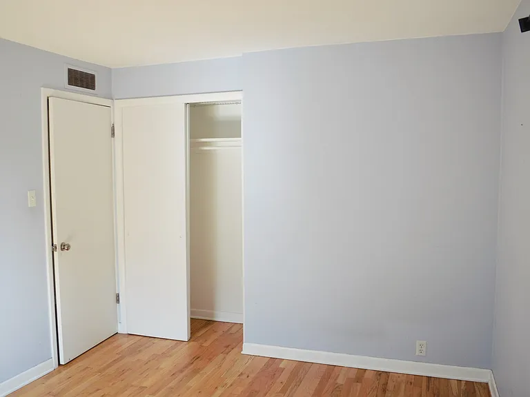 137 Yale Ave — Photo 12