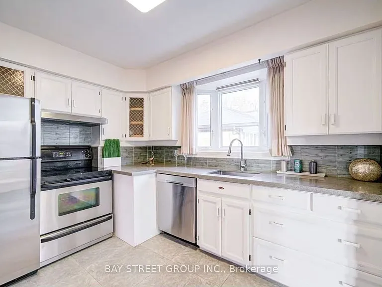 331 Elmwood Ave — Photo 4
