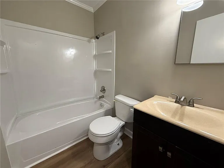3945 Fraser Cir — Photo 8