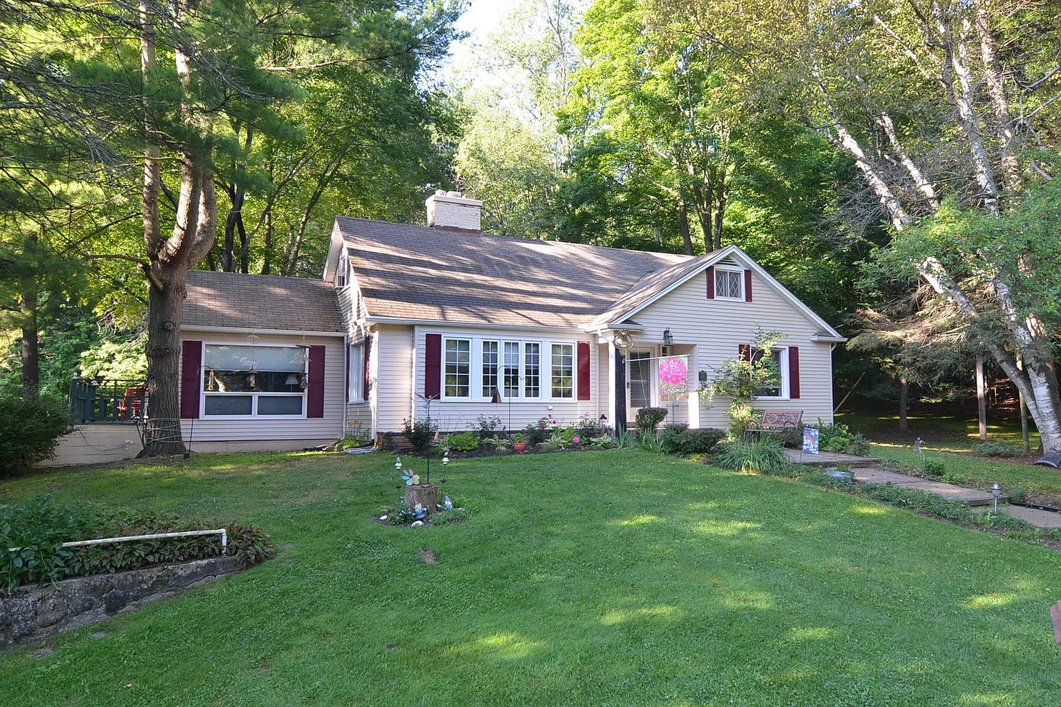 1443 Silverbell Rd photo 1