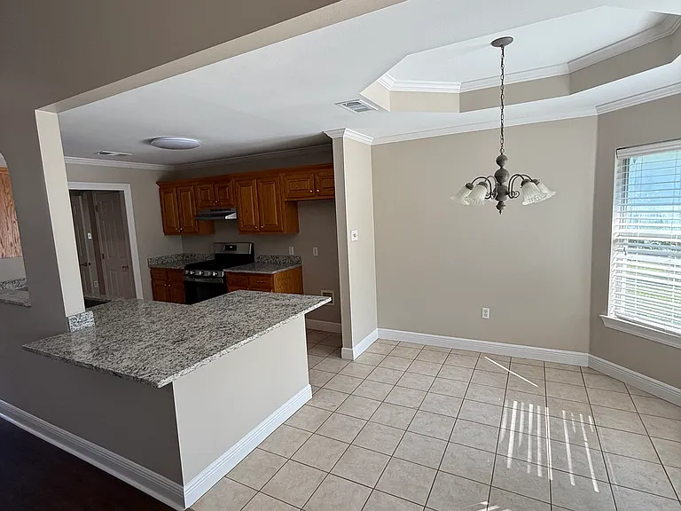 44065 Nicholas Cir — Photo 4