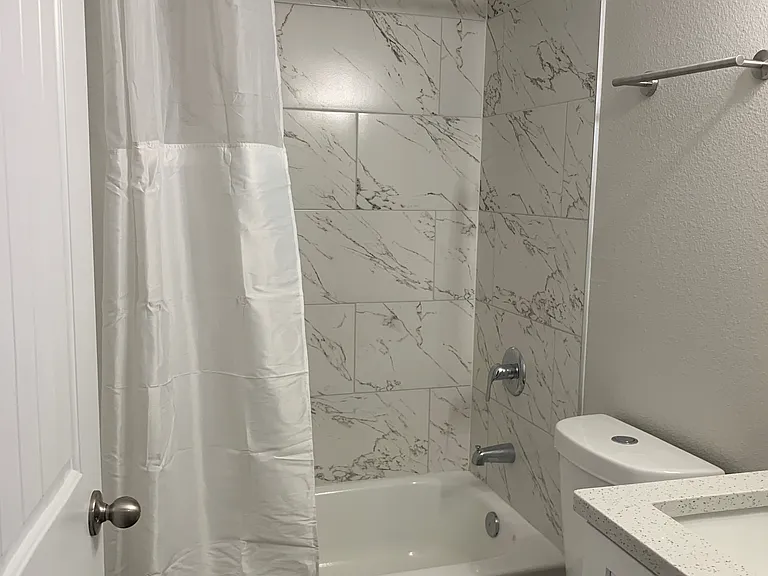 145 Halifax Ave #3 — Photo 4