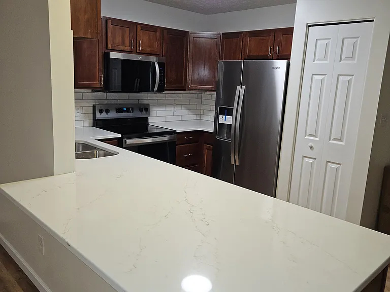 2225 Crossing Point — Photo 5