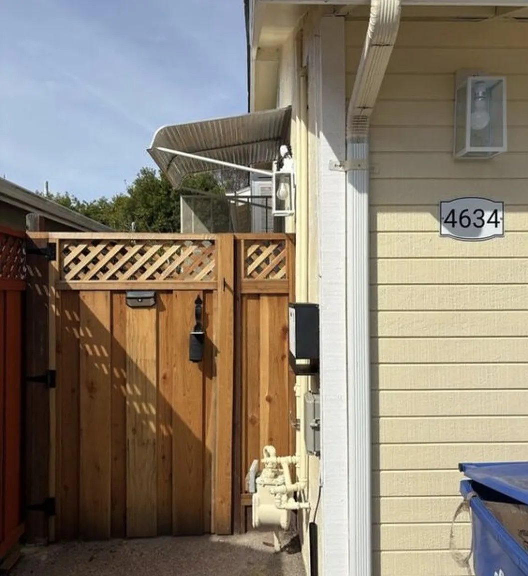 1 bed, 520 sqft, $2,420 — Photo 1