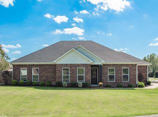 21 Bowling Ln, Conway, AR 72032