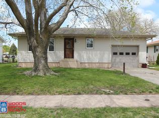3012 W 17th St, Grand Island, NE 68803
