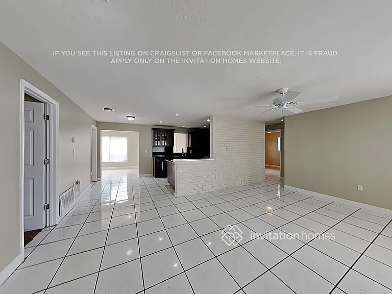 2401 Jamaica Dr — Photo 6