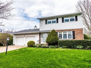 48 Perry Hill Rd, Oswego, NY 13126